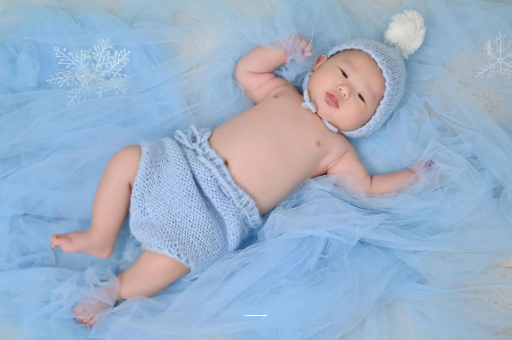 河南宝宝睡觉摇头 河南宝宝睡觉摇头